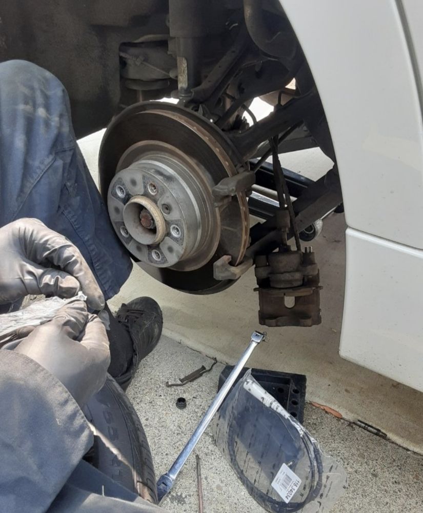 Tune-up service by a Santa Rosa mobile mechanic